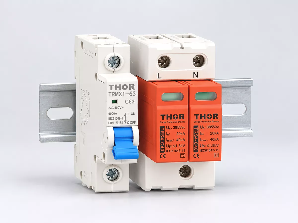 MCB and SPD mounted side by side on a DIN rail